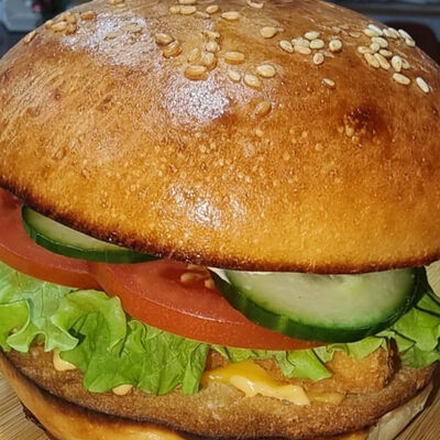 Гамбургер в PARTY PIZZA+ по цене 516 ₽