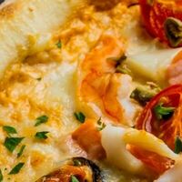 Пицца с морепродуктами в Шари Вари Чайхана