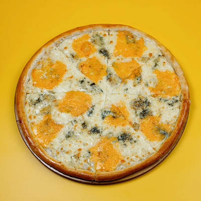 Три сыра 25см в ВкусноНата по цене 857 ₽