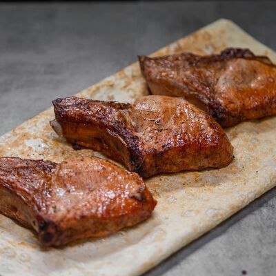 Шашлык из cвинoй корейки в Mr. Grill по цене 700 ₽