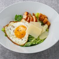 Цезарь с курицей в Single