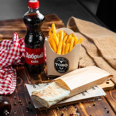Чикен-ролл комбо в Toro burger по цене 449 ₽