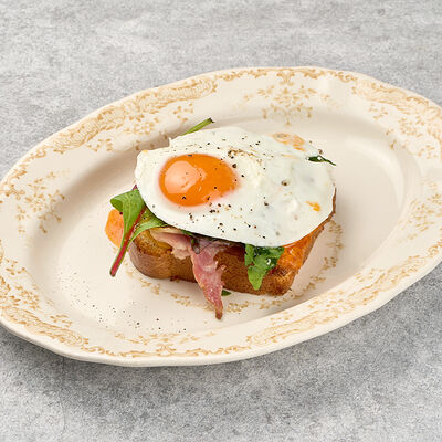 Крок-мадам с тамбовским окороком в Bist по цене 890 ₽