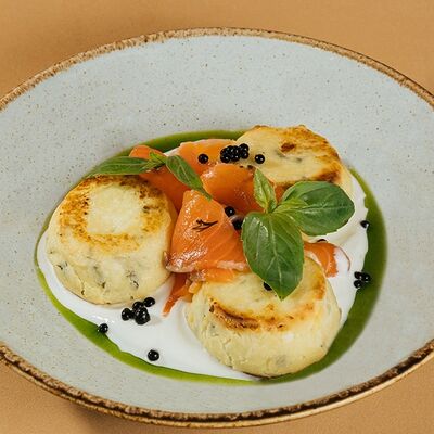 Сырники из феты с лососем в Кэрри по цене 460