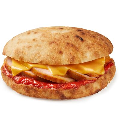 Хрустящая мини-пита с корейкой, сыром и халапеньо в Гриль-бар 2020 по цене 329 ₽