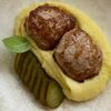 Котлеты из индейки с картофельным пюре и соленым огурцом в Не только макароны по цене 550