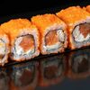 Ролл с лососем и крабом в Sushi Sticks по цене 440