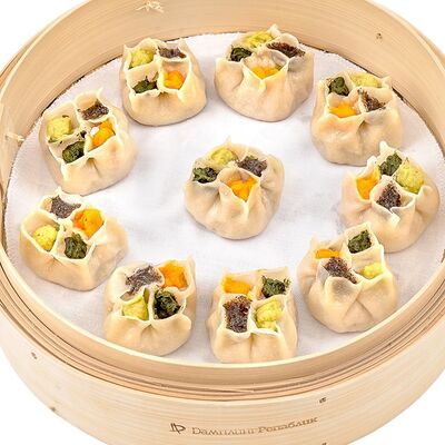 Шао май со свининой четырехцветные в Дамплинг Репаблик по цене 540 ₽