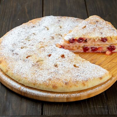 Сладкий пирог с яблоком и вишней в Осетинские пироги Вкусно Пироги по цене 900