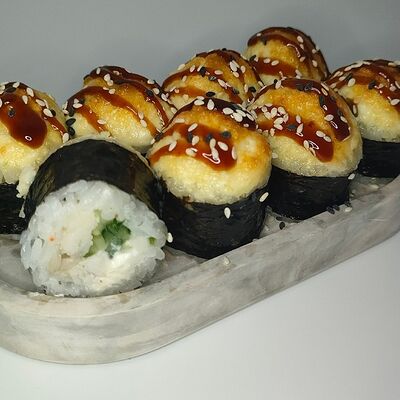 Запеченный с крабом в АмиРолл по цене 414 ₽