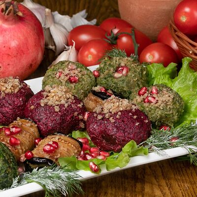 Ассорти пхали в Грузинская Еда по цене 480 ₽