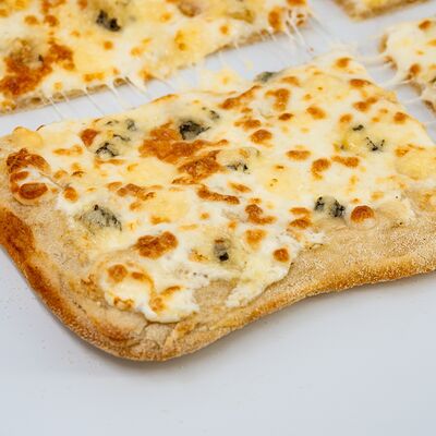 Четыре сырав Кофейня Кофеинка по цене 315 ₽