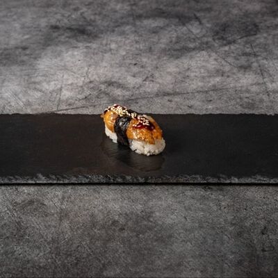 Суши Угорь в Тбилисский уголок по цене 300 ₽