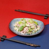 Крабовый салат в Sekai Суши