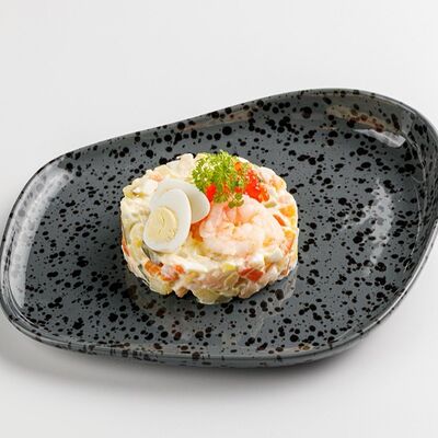 Салат Оливье с креветкой и красной икрой в Бублик по цене 430 ₽