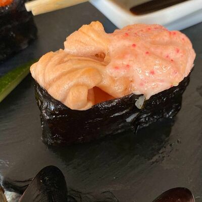 Запеченная с лососем в Maki Family по цене 109