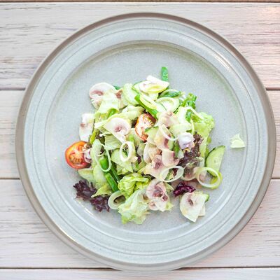 Зеленый салат с восточной заправкой в Мясо & Рыба по цене 440