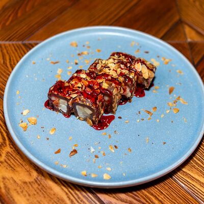 Шоколадный ролл в Ресторан Невский по цене 565 ₽