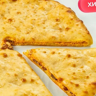 Пирог с курицей, грибами и сыром в Алпироги по цене 670 ₽