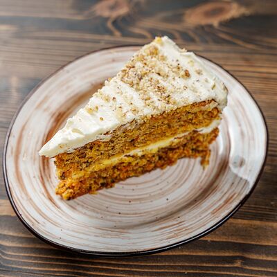 Торт морковный в Гастробар Феллини по цене 280 ₽