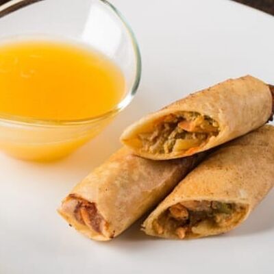 Спринг-роллы с овощами в Mr.Mao по цене 360 ₽