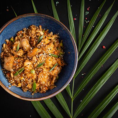 Жареный рис с морепродуктами в Asiainn по цене 990 ₽
