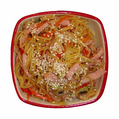Сомэн с грудинкой в Sushiwoker по цене 560 ₽