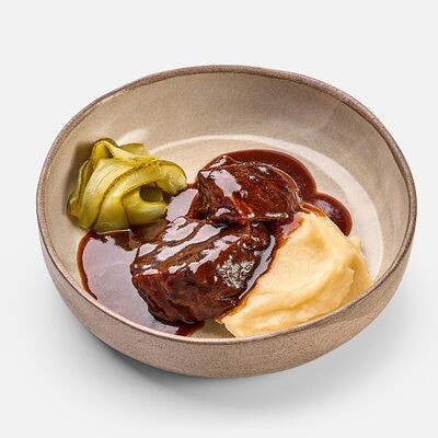 Томленая говядина с картофельным пюре в Сахар по цене 1335 ₽