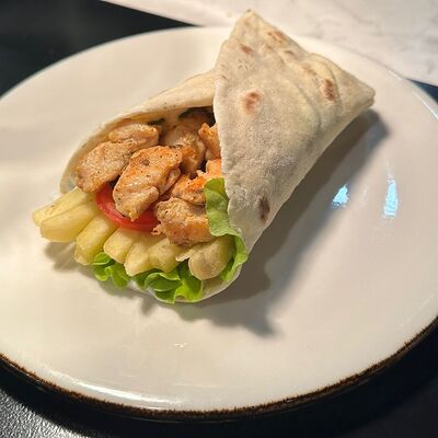 Гирос в пите cвинoй в Pita gyros по цене 350 ₽