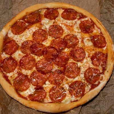 Пеперони в Il Solo Pizza по цене 350 ₽