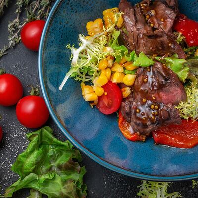 Стейк салат в Duran Bar & Grill по цене 425