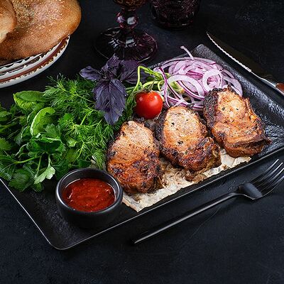 Шашлык из cвинoй корейки в Лаваш 1 по цене 900 ₽