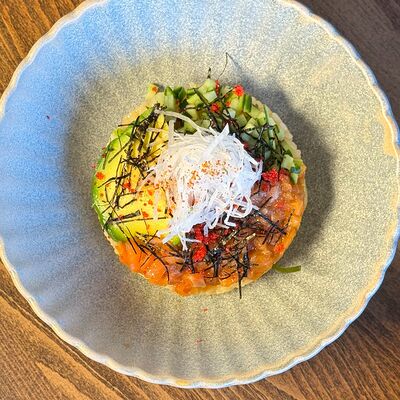 Поке с форелью и авокадо в More More по цене 555 ₽