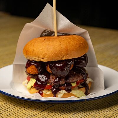 Камамбургер в Top Hop по цене 945 ₽