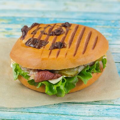 Панини с беконом в Синнабон по цене 425 ₽