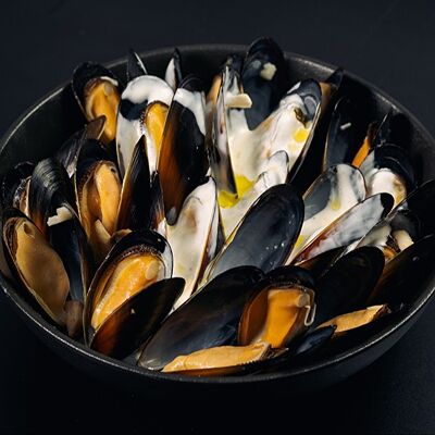 Мидии в трюфельном соусе в Мидийный рай по цене 1210 ₽