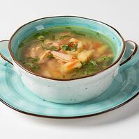 Суп с куриной грудкой в Hungry Wolf Bar