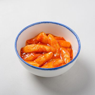 Токпокки острыев NYUSURI корейская кухня по цене 470 ₽