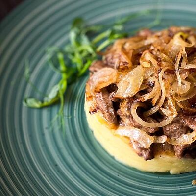 Бефстроганов в Навруз по цене 750 ₽