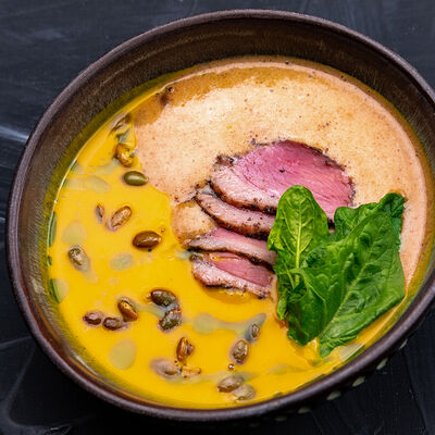 Тыквенный суп, ореховый мусс, утка в Галки по цене 800 ₽