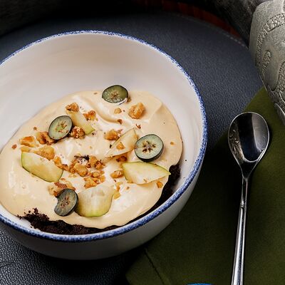 Фирменный сметанникв Утомленные солнцем по цене 590 ₽