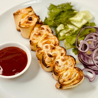 Дюрюм из говядины в Гейша суши по цене 550 ₽