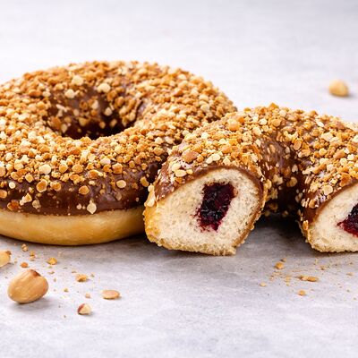 Донат Шоколадно-Ореховый в Lo-Fi Coffee по цене 180 ₽