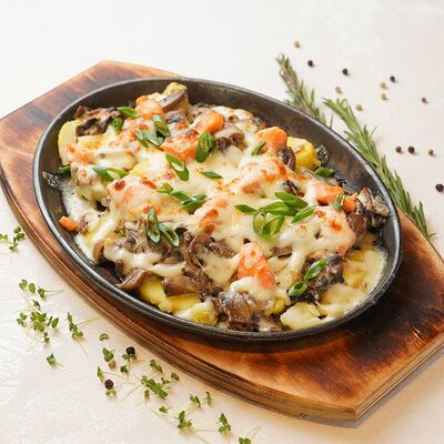 Скоблянка с лососем в Мама Краснодар по цене 849 ₽