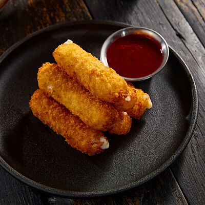 Сырные палочки из моцареллы в ЕрмолаевЪ Охота и Рыбалка по цене 390 ₽