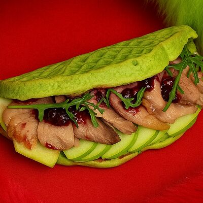 Утка под прикрытием в Vaffel по цене 420 ₽