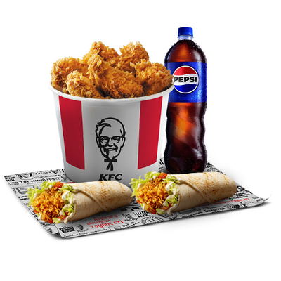 Футбольный сет №1 в KFC Globus по цене 7850 ₸