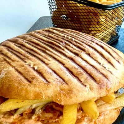 Шаурма томбик острая в Шале по цене 435 ₽