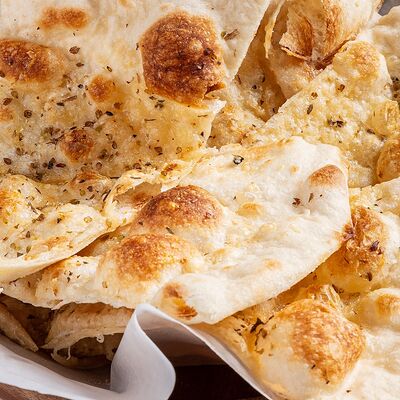 Фокачча с пармезаном в Avgust13 по цене 530 ₽