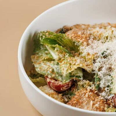 Цезарь с семгой в Бабуля по цене 560 ₽